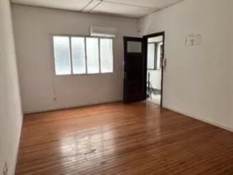 https://web5.gallito.com.uy/oficina-en-alquiler-baño-ciudad-vieja-inmuebles-26140150
