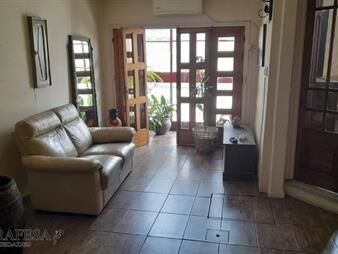 https://web5.gallito.com.uy/casa-en-venta-3-dorm-1-baã±o-azotea-la-blanqueada-inmuebles-26165745