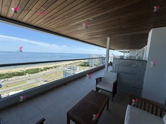 https://web5.gallito.com.uy/venta-de-apartamento-de-3-suites-en-brava-con-vista-directa-inmuebles-27092170