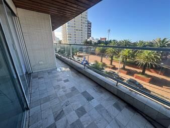 https://web5.gallito.com.uy/apartamento-en-peninsula-2-dormitorios-inmuebles-17598148