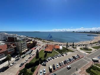 https://web5.gallito.com.uy/edificio-clasico-de-punta-del-este-inmuebles-25116955