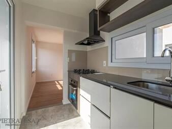 https://web5.gallito.com.uy/apto-a-estrenar-2-dormitorios-2-baños-y-terraza-buceo-inmuebles-26442928
