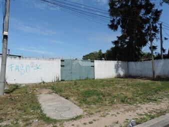 https://web5.gallito.com.uy/terreno-peñarol-venta-aparicio-saravia-y-julio-casal-7268m-inmuebles-22067114