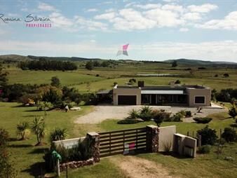https://www.gallito.com.uy/espectacular-chacra-en-pueblo-eden-inmuebles-27092507