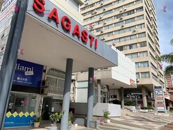 https://web5.gallito.com.uy/venta-de-local-comercial-peninsula-punta-del-este-inmuebles-27092514