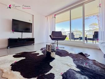 https://web5.gallito.com.uy/venta-de-apartamento-de-dos-dormitorios-en-torre-yoo-punta-inmuebles-27092618