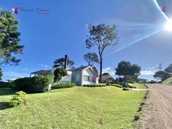 https://web5.gallito.com.uy/venta-de-casa-5-dormitorios-pinar-del-faro-inmuebles-27092624