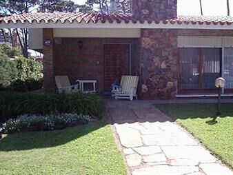 https://web5.gallito.com.uy/casa-en-mansa-4-dormitorios-inmuebles-17951138