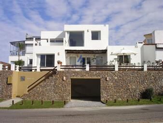 https://web5.gallito.com.uy/casa-en-la-barra-4-dormitorios-inmuebles-17597843