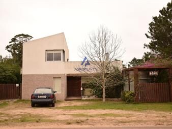 https://web5.gallito.com.uy/alquiler-la-barra-3-dormitorios-inmuebles-17597854