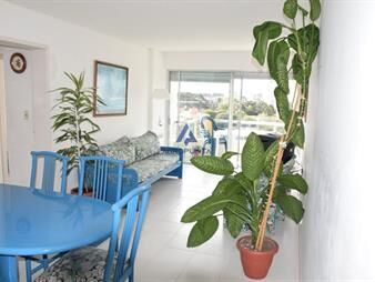https://web5.gallito.com.uy/apartamento-en-brava-2-dormitorios-inmuebles-17596981