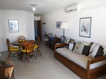 https://web5.gallito.com.uy/edificio-muy-bien-ubicado-con-servicios-inmuebles-17596717
