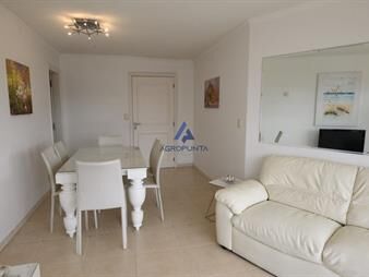 https://web5.gallito.com.uy/apartamento-en-punta-del-este-aidy-grill-inmuebles-25151284
