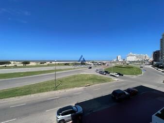 https://web5.gallito.com.uy/edificio-en-primera-linea-inmuebles-20393327