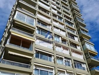 https://web5.gallito.com.uy/venta-apartamento-3-dormitorios-y-dependencia-playa-mansa-inmuebles-18755219