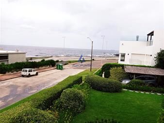 https://web5.gallito.com.uy/apartamento-en-peninsula-3-dormitorios-en-venta-inmuebles-23822344