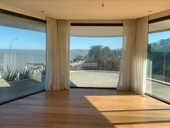 https://web5.gallito.com.uy/venta-apartamento-3-dormitorios-rambla-motivos-de-proteo-ca-inmuebles-19966140
