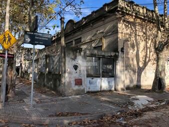 https://www.gallito.com.uy/venta-local-galpon-deposito-buceo-venta-comercio-y-hernanda-inmuebles-25541932