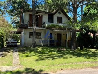 https://web5.gallito.com.uy/casa-en-punta-del-este-mansa-inmuebles-25794067