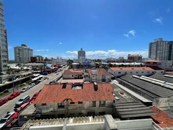 https://web5.gallito.com.uy/apartamento-1-y-½-con-vista-a-mansa-en-gorlero-inmuebles-25089107