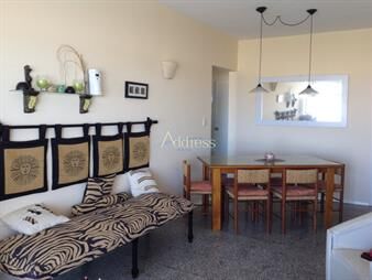 https://web5.gallito.com.uy/primera-linea-amplio-apartamento-en-parada-2-de-playa-brav-inmuebles-19063068
