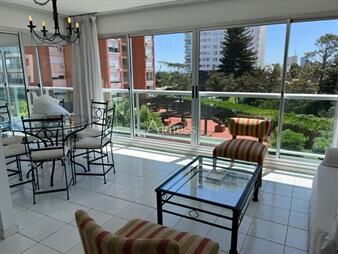 https://web5.gallito.com.uy/parada-8-playa-mansa-inmuebles-19063108