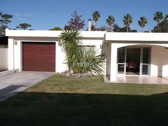 https://www.gallito.com.uy/parada-7-playa-mansa-inmuebles-20245880