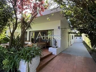 https://www.gallito.com.uy/casa-en-alquiler-parada-9-playa-mansa-inmuebles-25985008