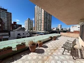 https://web5.gallito.com.uy/oportunidad-2-dormitorios-sobre-gorlero-inmuebles-23961995
