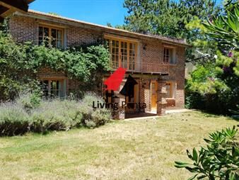 https://web5.gallito.com.uy/casa-en-la-barra-5-dormitorios-inmuebles-26427192