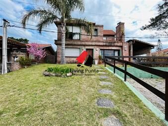 https://web5.gallito.com.uy/hermosa-casa-a-la-venta-de-5-dormitorios-inmuebles-26427329