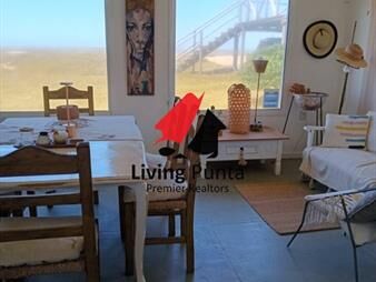 https://web5.gallito.com.uy/casa-frente-al-mar-y-a-la-laguna-en-alquiler-inmuebles-26427392