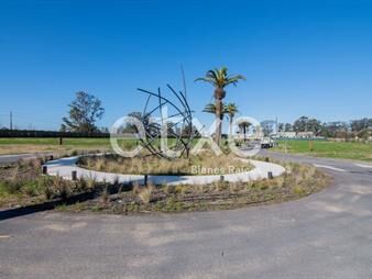 https://web5.gallito.com.uy/terreno-en-venta-en-la-reserva-lagos-inmuebles-26221379