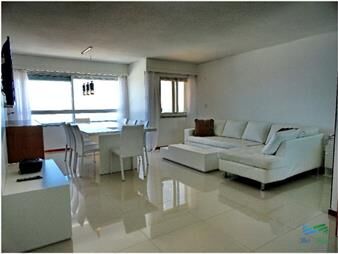 https://web5.gallito.com.uy/apartamento-en-venta-de-3-dormitorios-en-peninsula-punta-d-inmuebles-22537230