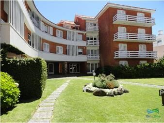 https://web5.gallito.com.uy/apartamento-en-peninsula-3-dormitorios-inmuebles-22537262