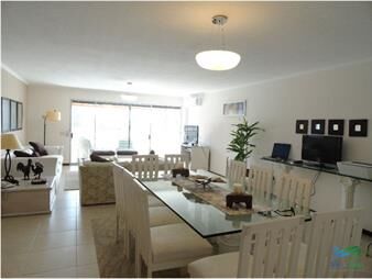 https://web5.gallito.com.uy/apartamento-en-mansa-3-dormitorios-inmuebles-22537301