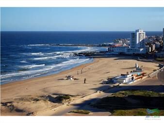 https://web5.gallito.com.uy/vendo-apartamento-1-dormitorio-frente-al-mar-con-excelente-inmuebles-22537271