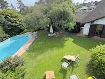 https://web5.gallito.com.uy/en-venta-cabaã±a-con-gran-terreno-piscina-y-cancha-de-padd-inmuebles-26442927