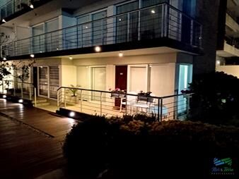 https://web5.gallito.com.uy/apartamento-en-venta-1-dormitorio-peninsula-punta-del-es-inmuebles-25881329