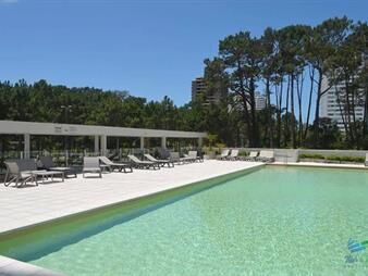 https://web5.gallito.com.uy/en-venta-apartamento-1-dormitorio-con-servicios-en-ocean-dr-inmuebles-26117276