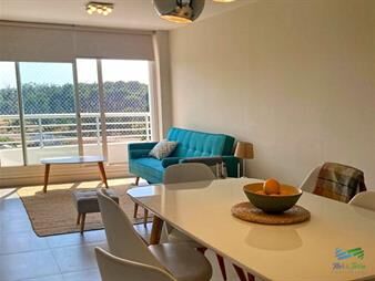 https://web5.gallito.com.uy/apartamento-en-venta-dos-dormitorios-en-torre-con-servici-inmuebles-25730035
