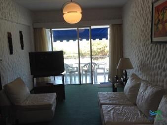 https://web5.gallito.com.uy/alquilo-apartamento-3-dormitorios-en-playa-mansa-punta-del-inmuebles-22537278