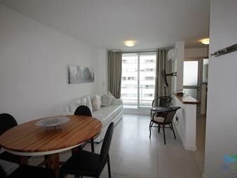 https://web5.gallito.com.uy/imperdible-oportunidad-en-venta-1-dormitorio-en-av-roos-inmuebles-22538002