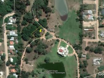 https://web5.gallito.com.uy/venta-de-terreno-de-944-m2-en-playa-mansa-parada-40-punta-d-inmuebles-22538678