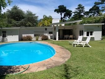 https://web5.gallito.com.uy/hermosa-casa-con-muy-buen-parque-en-mansa-inmuebles-26125222