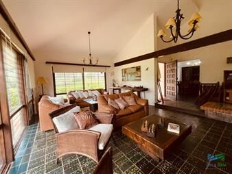 https://web5.gallito.com.uy/alquilo-casa-4-dormitorios-con-pisicna-en-playa-mansa-punt-inmuebles-22929455