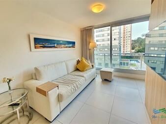 https://web5.gallito.com.uy/apartamento-1-dormitorio-en-alquiler-con-servicios-avroo-inmuebles-26165524