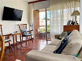 https://web5.gallito.com.uy/apartamento-en-aidy-grill-2-dormitorios-inmuebles-26448287