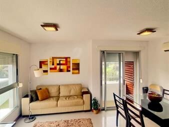 https://web5.gallito.com.uy/en-venta-apartamento-1-dormitorio-con-piscina-en-aidy-grill-inmuebles-26228817