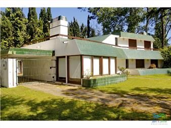 https://web5.gallito.com.uy/vendo-casa-5-dormitorios-con-piscina-primeras-paradas-play-inmuebles-22537813
